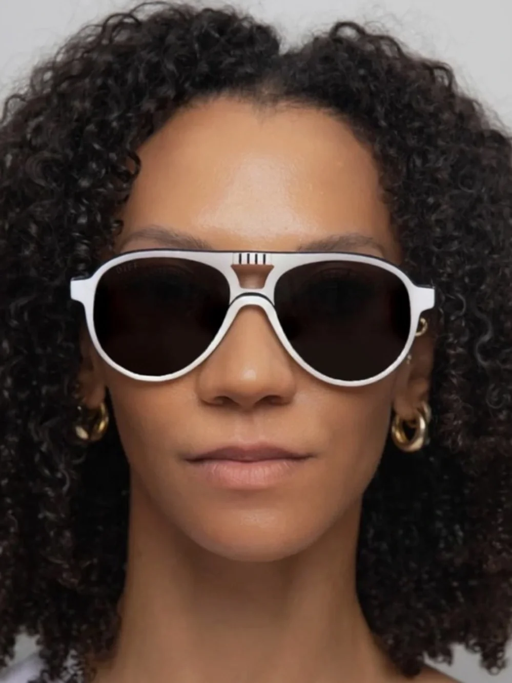 Diff Eyewear White Frame Sunglasses with Black Lenses